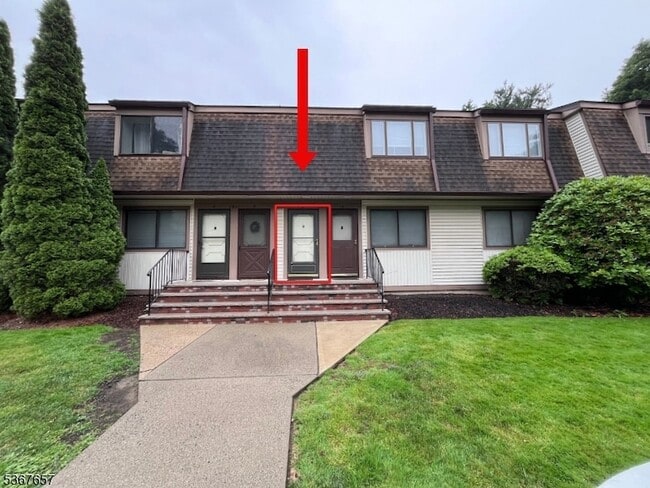 Photo - 1919B Stonegate Ln House