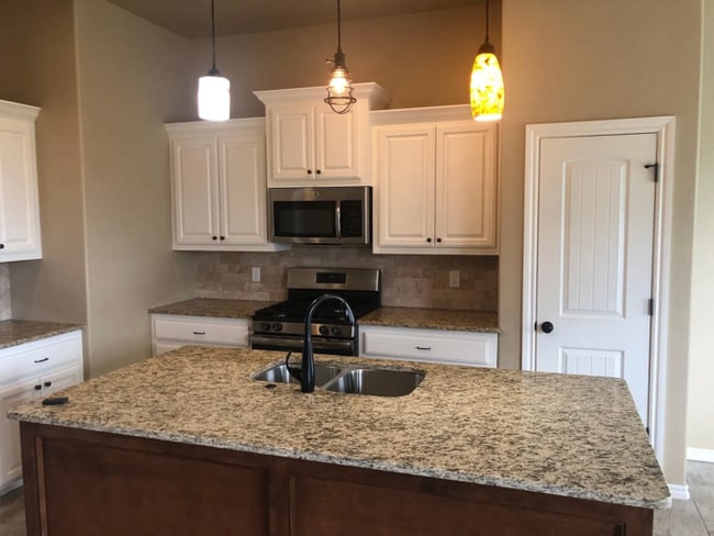 Photo - For Lease - Comfortable and Convenient Living