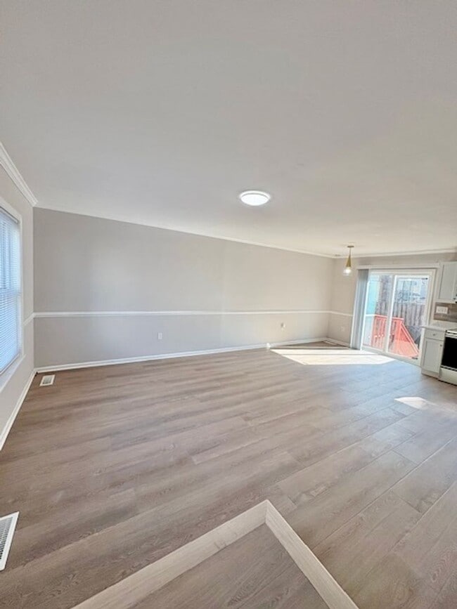 Photo - 18908 Pine Ridge Ln