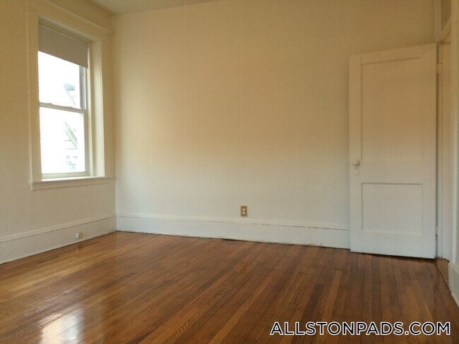 Photo - 1334 Commonwealth Ave Unidad 26