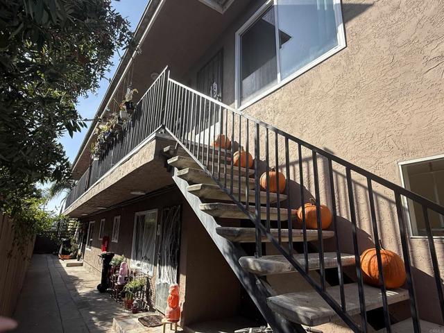 Photo - 1349 Grove Ave