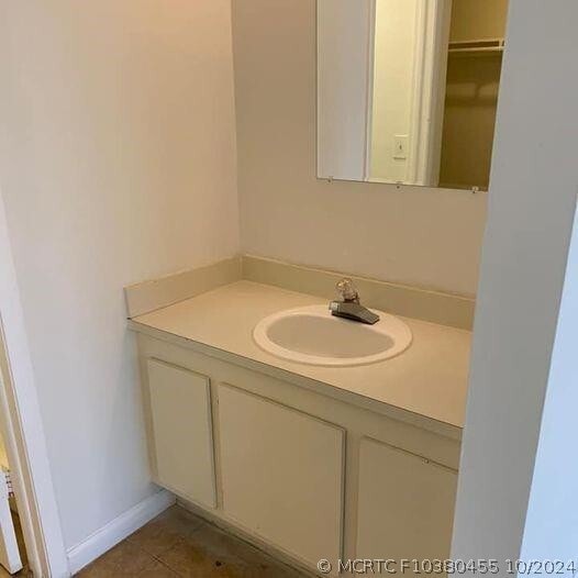 2714 N Nob Hill Rd
