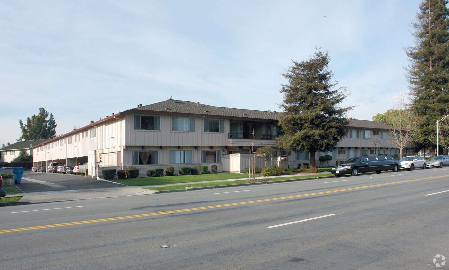 Towle Apartments - Towle Apartments