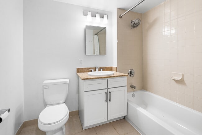 Photo - 1150 K St NW Unit 311