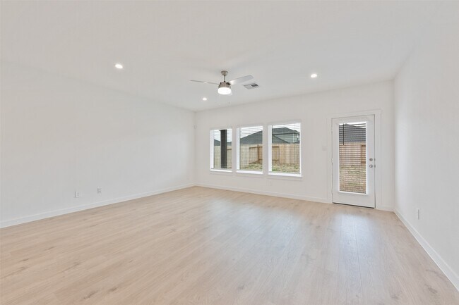 Photo - 3123 Langley Bnd Ln