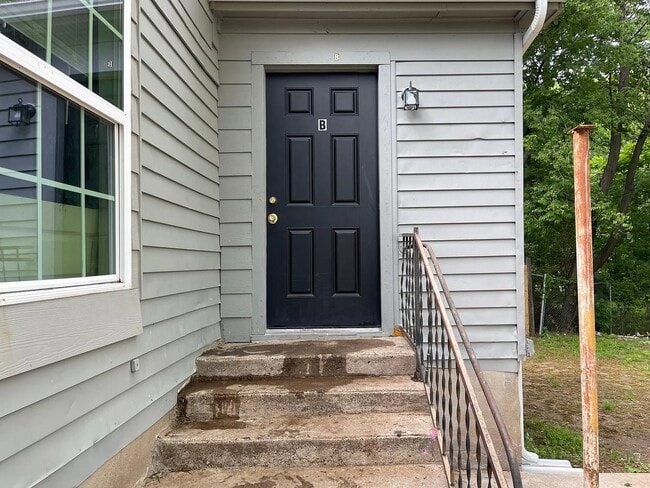 Photo - 213 E Munson St