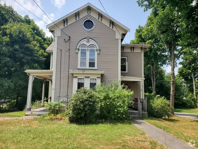 Building Photo - 56 Lyman St Unit 2 Rental