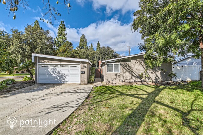 2517 Pearson Avenue - 2517 Pearson Avenue House