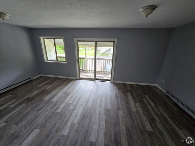 Building Photo - 427 Lake St Rental
