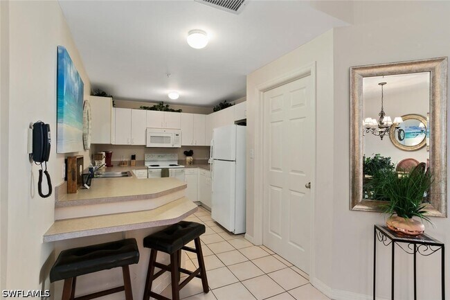 519 Roma Ct Unit 306