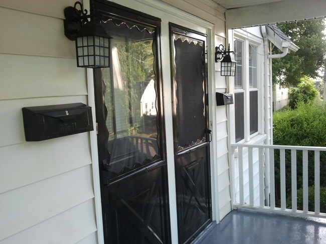 Photo - 1315 Poplar St Unit B