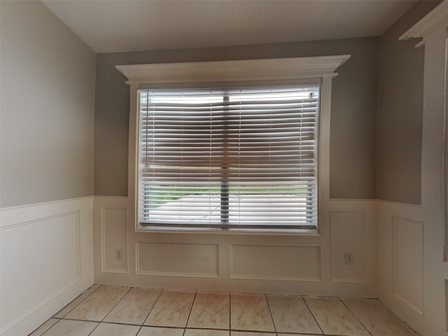 Photo - 427 Remington Creek Dr