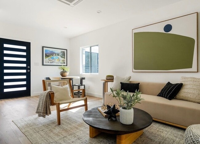 Photo - 6527 W 85th St