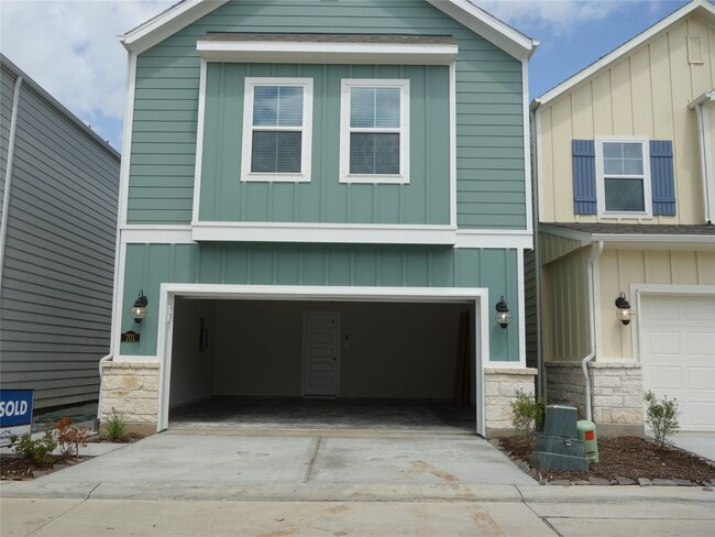 Building Photo - 701 Sand Dollar Dr