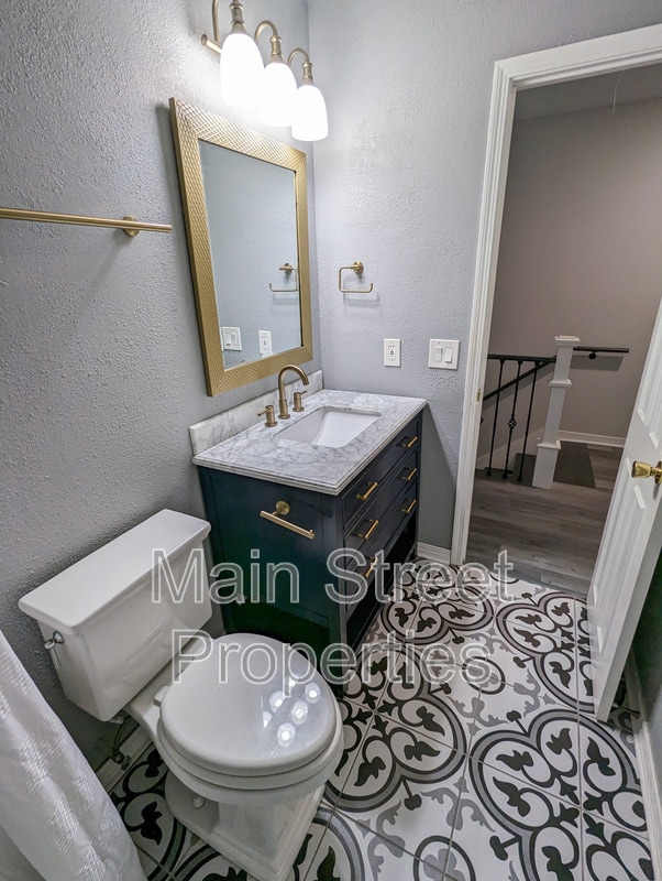 Photo - 1313 Foxborough Dr