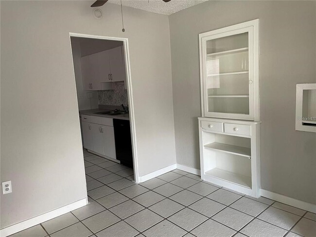 Photo - 909 N Thornton Ave