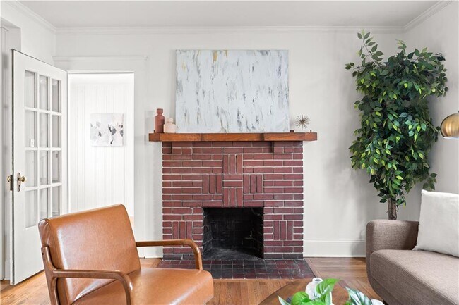 Photo - 845 Ormewood Terrace SE