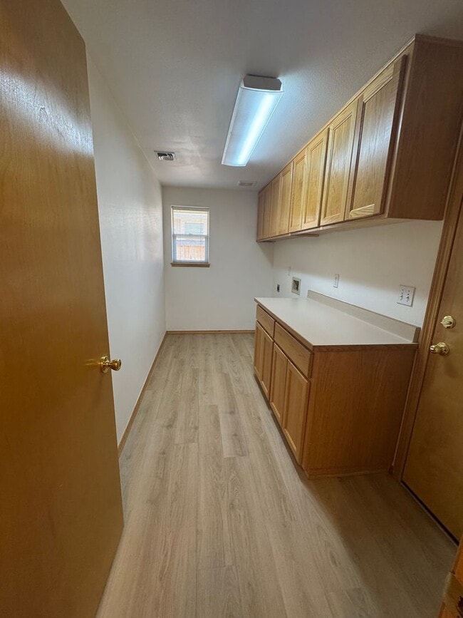 Photo - 2 bedroom 2 bath duplex for rent in Grants  Pass