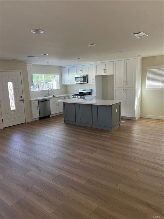 Photo - 11251 Kewen Ave