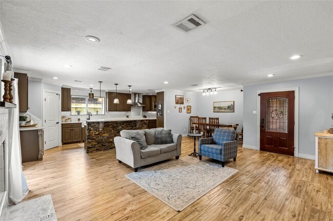 Photo - 112 April Wind Dr E