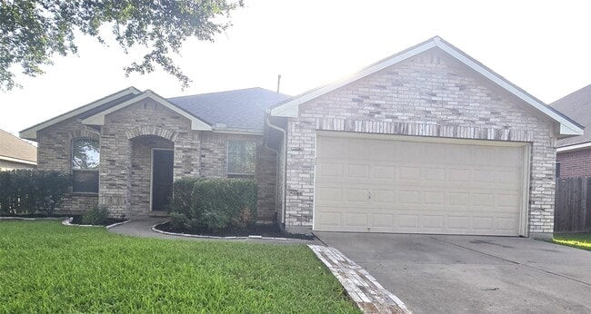 Photo - 2706 Courtyard Ln