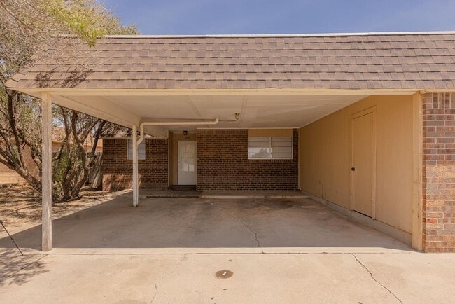 Photo - 1328 Tanglewood Ln