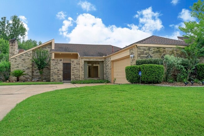Photo - 13819 Starhill Ct