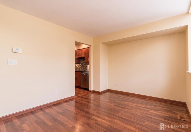 86 Bayberry Dr