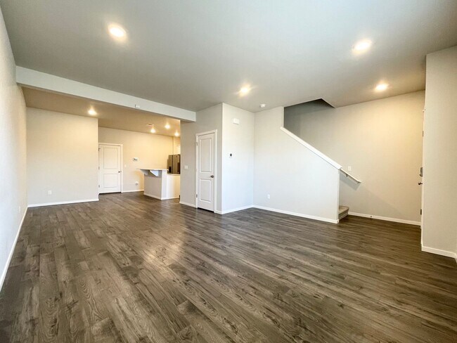 Photo - Newly Established Town Home in Redmond, OR!!