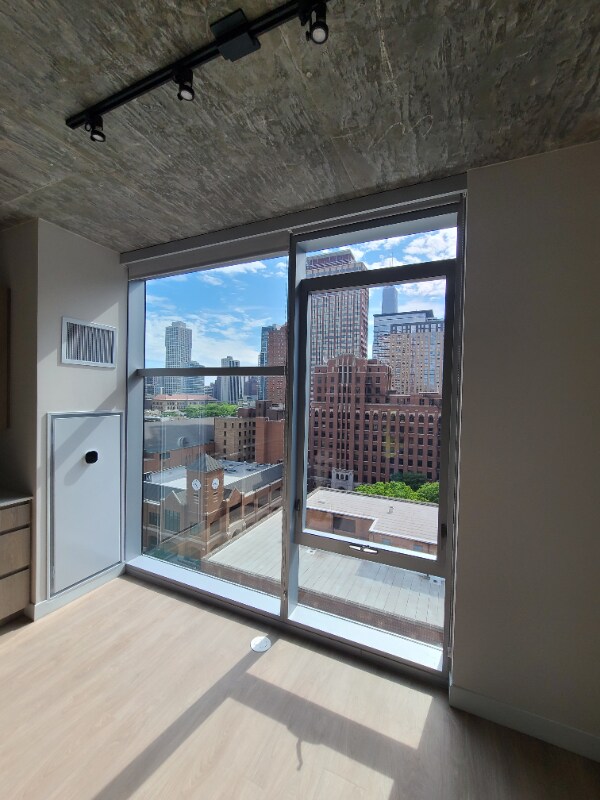 Photo - 216 W Chicago Ave