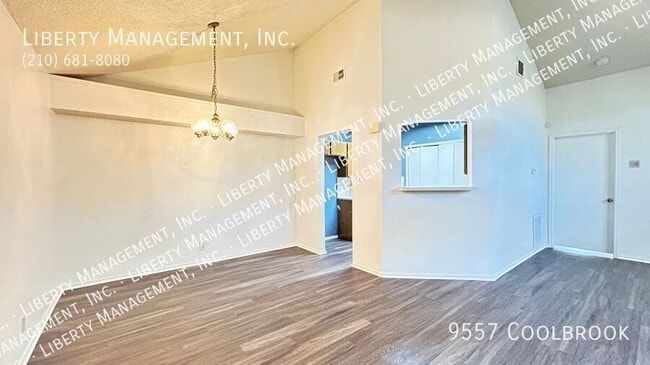 Photo - 9557 Coolbrook-