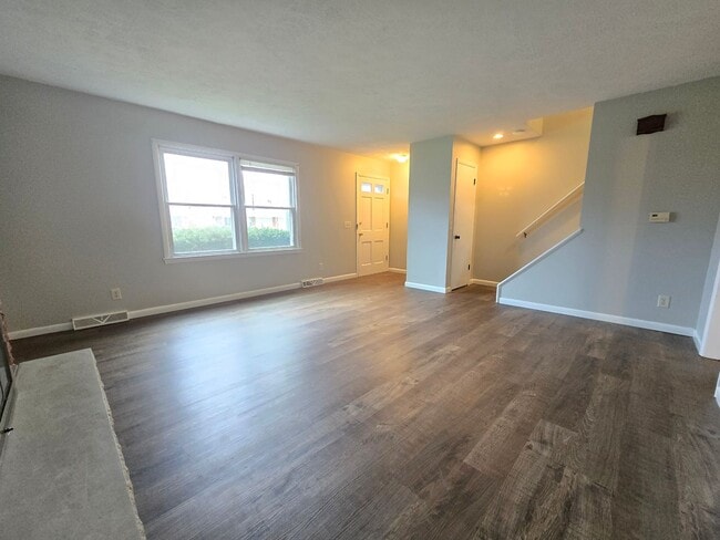 Photo - 306 Robinhood Ln Unidad 1 - East