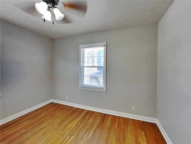 Photo - 7501 W Lake St