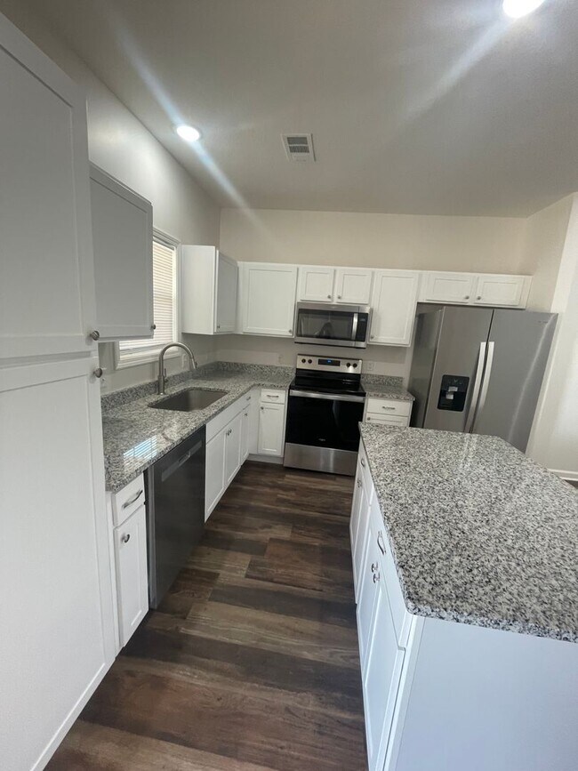 3104 Olivia Ct Unit 2