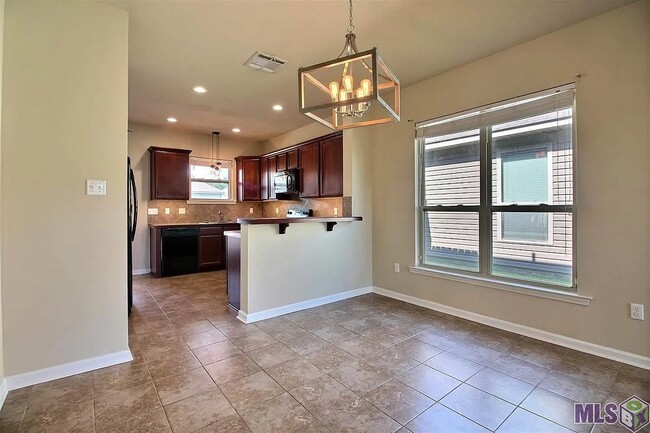 Photo - 11389 Ashwood Ct