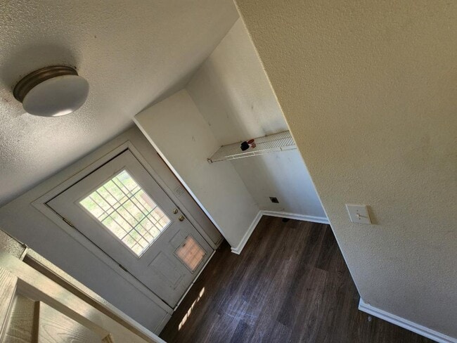 Photo - Charming 3 Bedroom + Den Home with Open Floor Plan, pet friendly,  garden area.