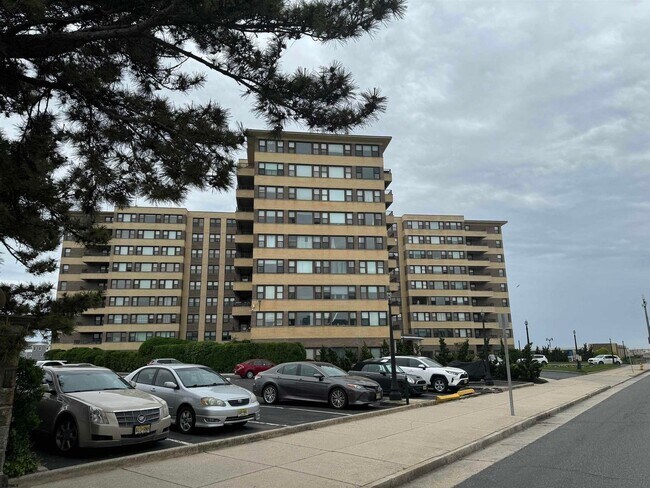 Building Photo - 101 S Raleigh Ave Unit 206-206 Rental