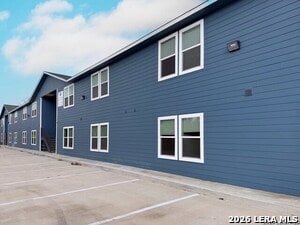 346 Ware Blvd