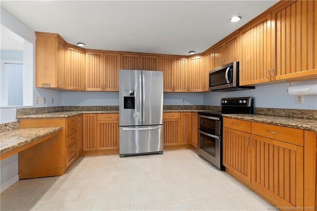 Photo - 6122 SE Landing Way Unit 4