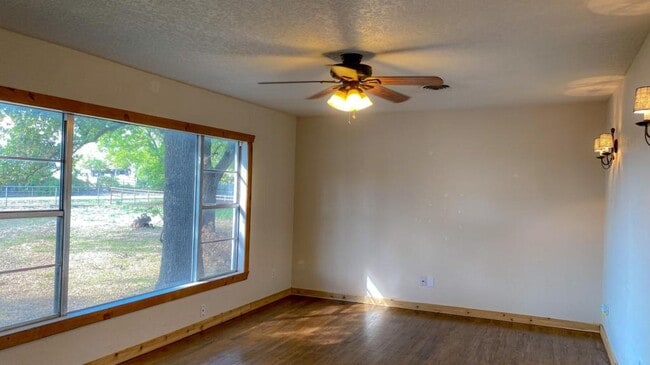 Photo - 1017 County Rd 914A