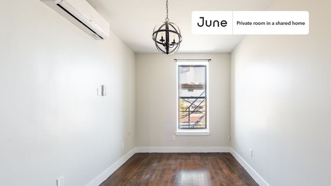 Room in Shared 4 bed/2 bath home in Bushwick
