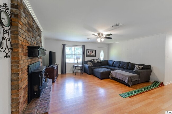 Photo - 4035 Tisdale Rd