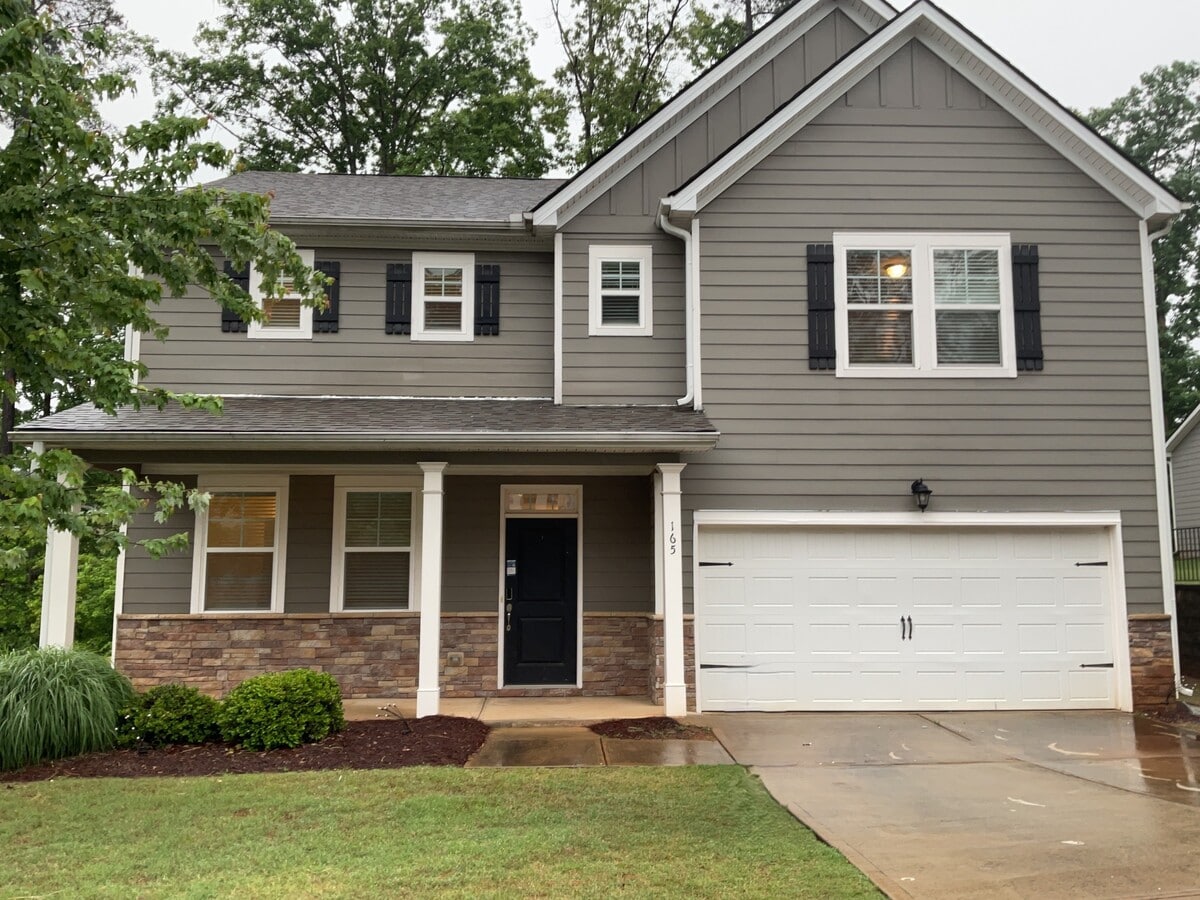 Photo - 165 Lindridge Dr