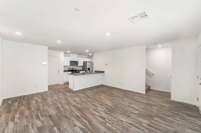 Photo - 7352 Joanna Brk St