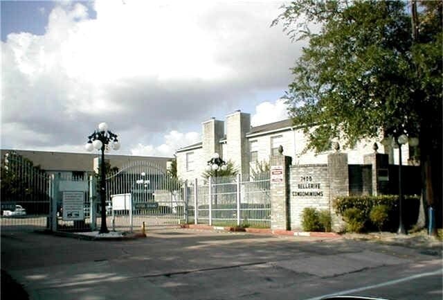 Building Photo - 7400 Bellerive Dr Unit 709