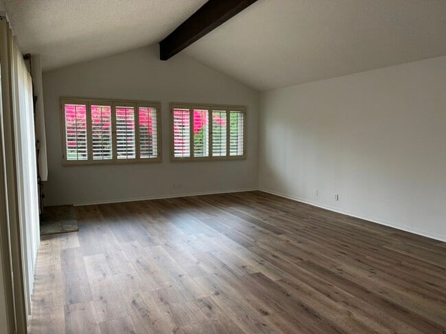 Photo - 22913 Juniper Ave