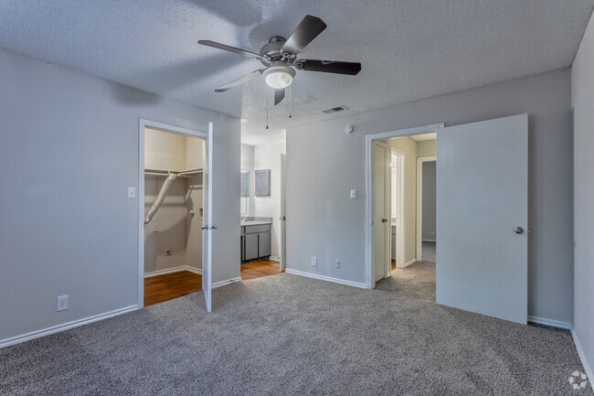2BR,1.5BA - 1150 SF TH - Bedroom