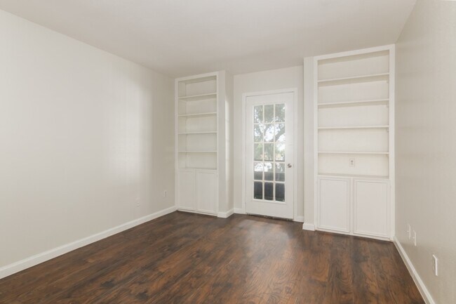 Photo - 10555 Turtlewood Ct Unidad 605