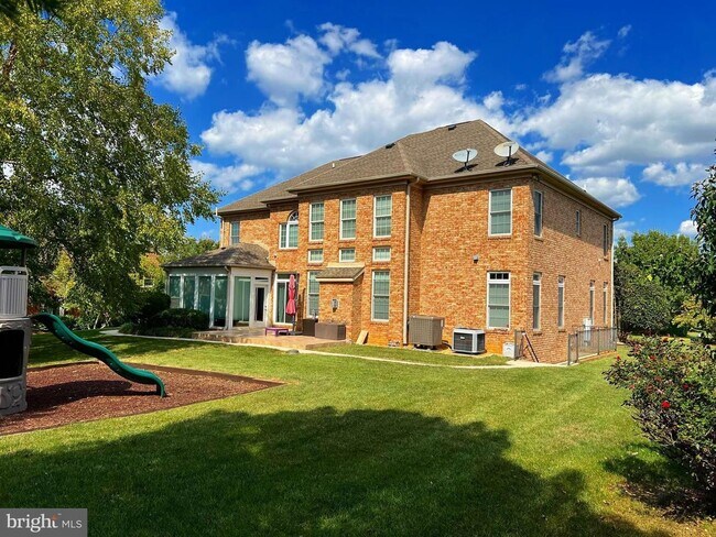 Photo - 11018 Shalom Ln