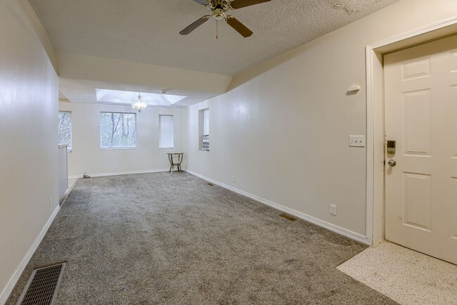 Photo - 1101 Bancroft St Apartment Unit 1101 Bancroft St  #2